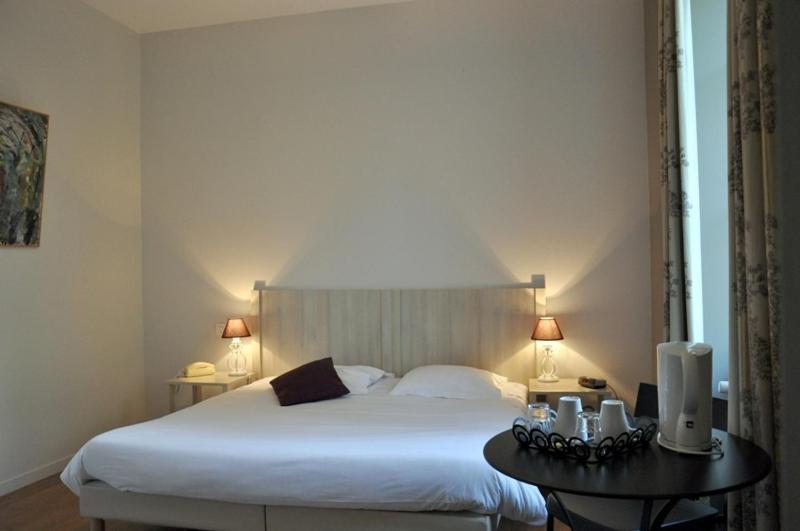 Domaine De Roiffe Hotel Стая снимка